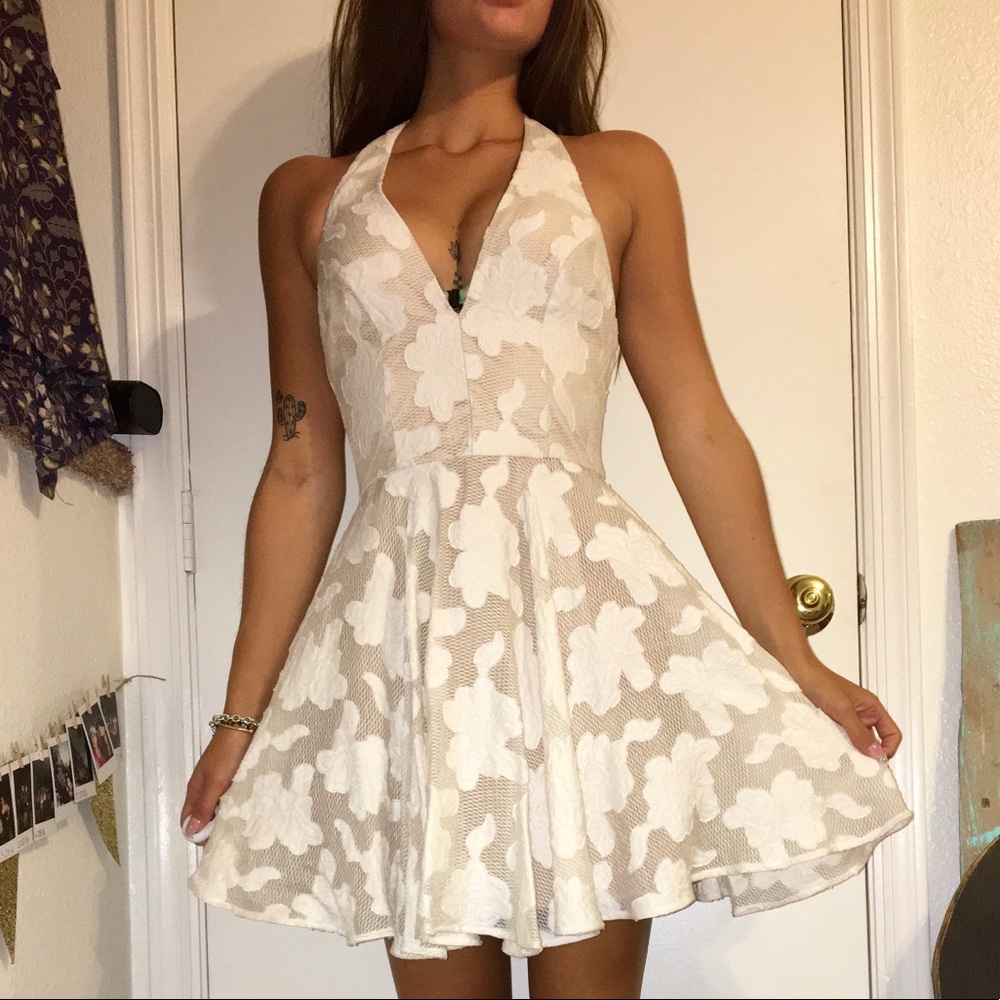 Perfect Lace Floral Halter Aline Dress S Sweet